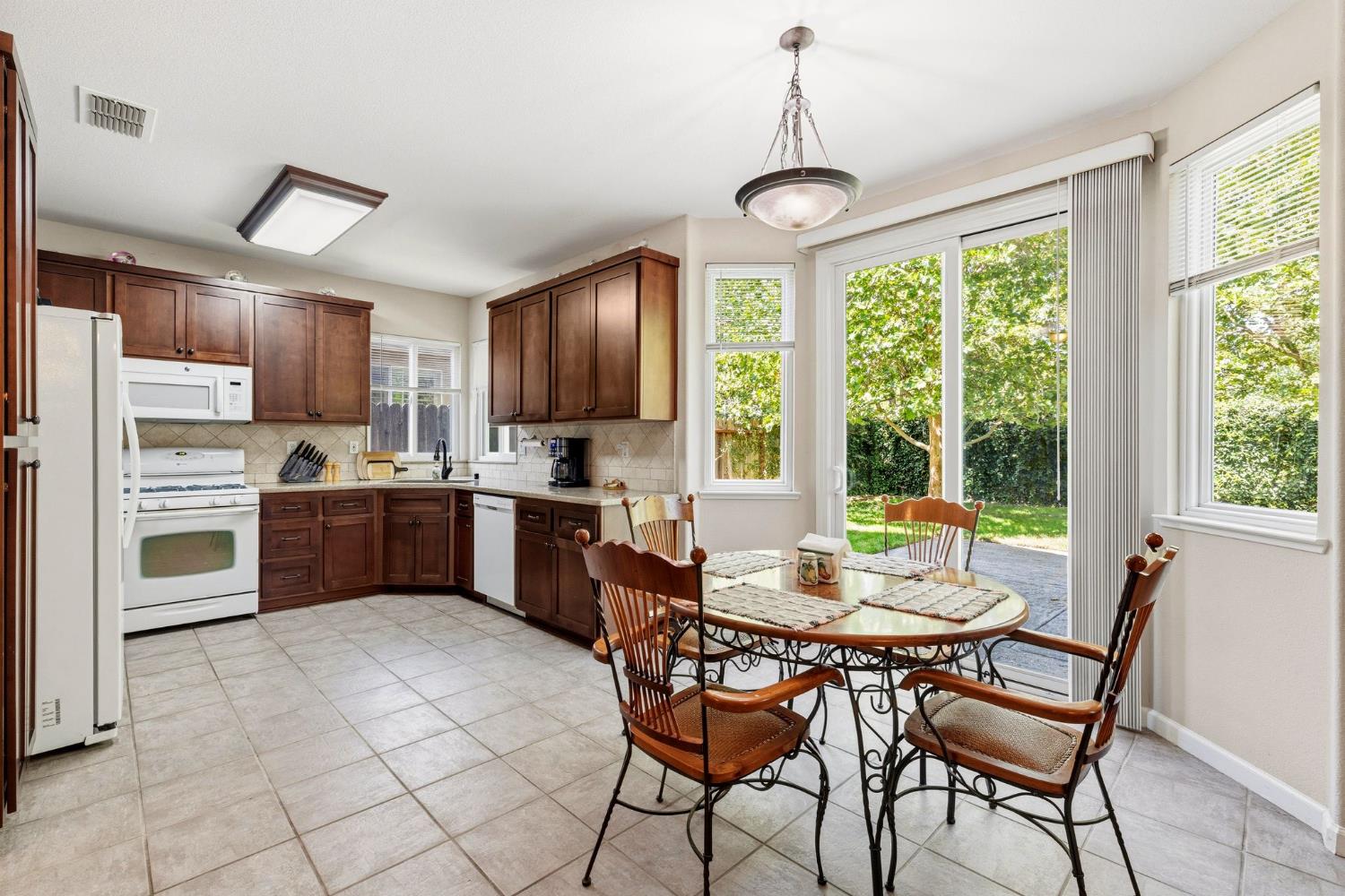 9401 Canmoor Circle