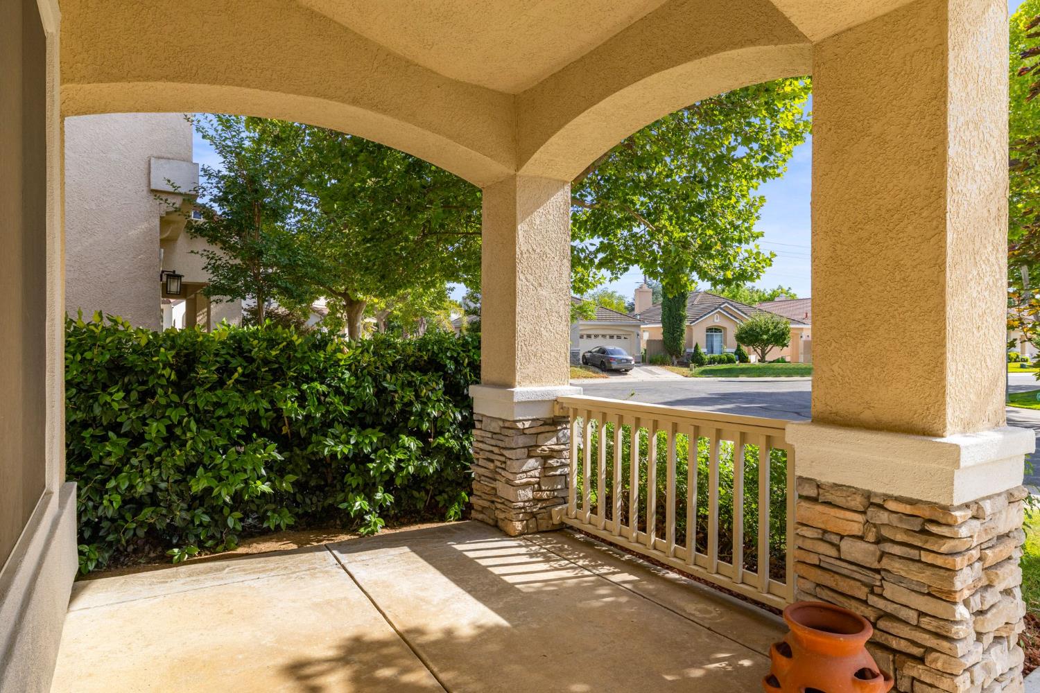 9401 Canmoor Circle