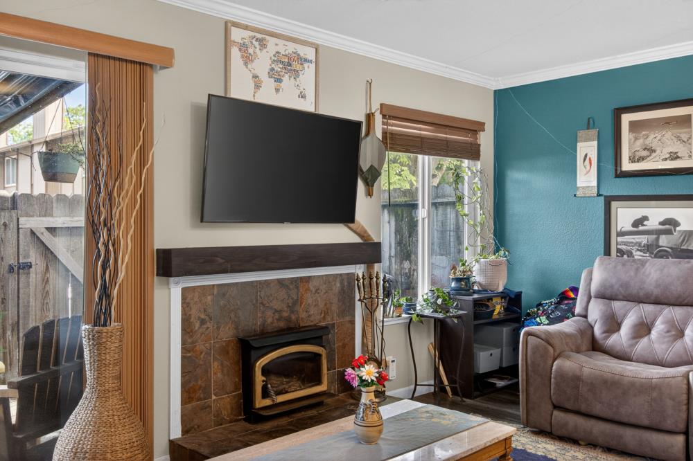 3554 Larchmont Square Lane