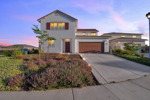 2032 Gatlin Court Plumas Lake CA 95961