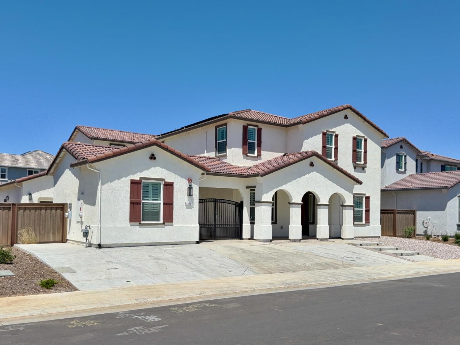 8594 Sona Way