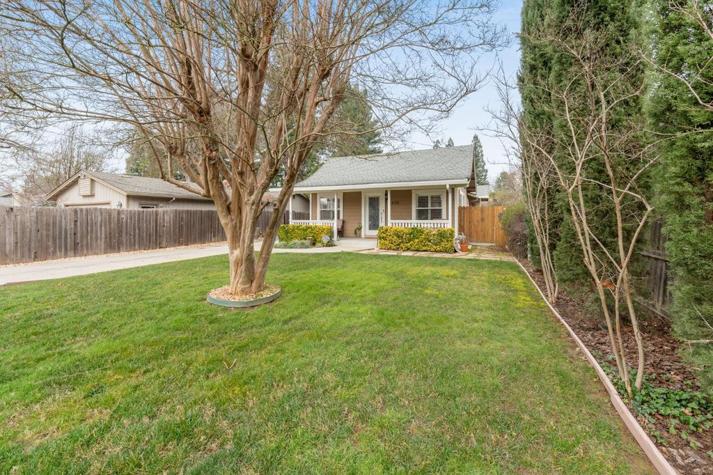 Photo of 5435 Kenneth Avenue, Carmichael, CA 95608 (MLS # 226007225)