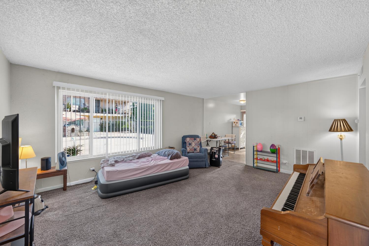 2421 Country Club Boulevard B6