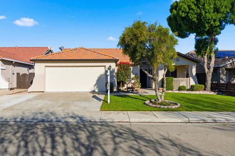2421 Martin Anthony Court Tracy CA 95377