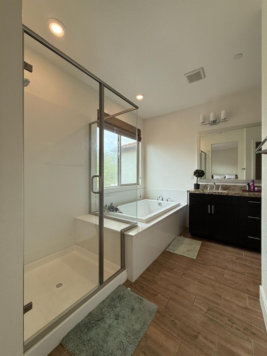 Rancho Cordova, California 95742, United States, 4 Bedrooms Bedrooms, ,3 BathroomsBathrooms,Residential,Active,117396