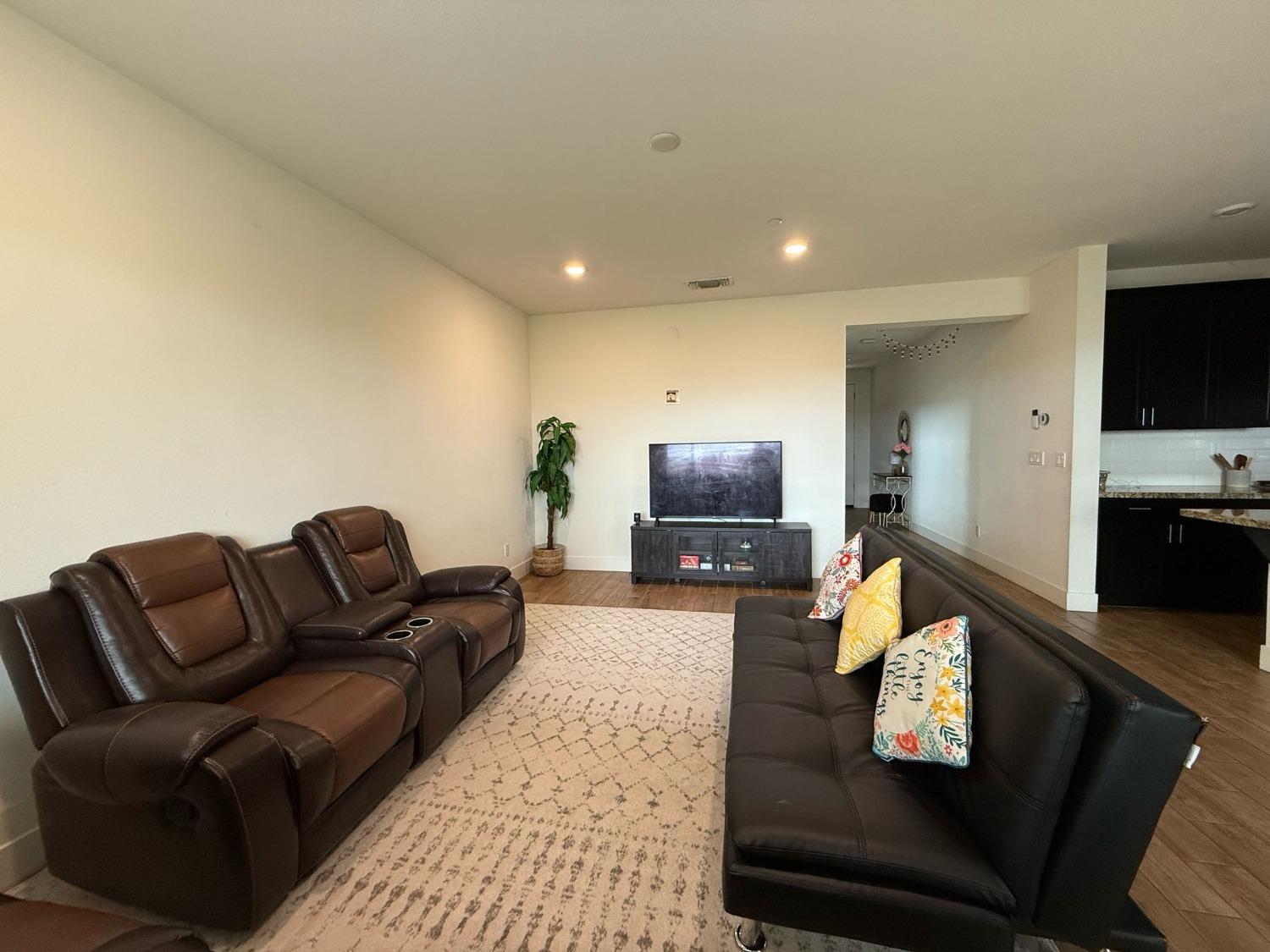 Rancho Cordova, California 95742, United States, 4 Bedrooms Bedrooms, ,3 BathroomsBathrooms,Residential,Active,117396