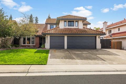 110 Northolt Court Folsom CA 95630