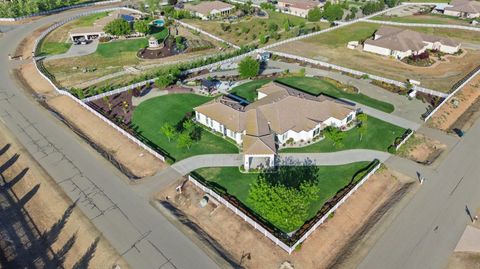 11815 Trailrider Drive, Elk Grove, CA 95624 - MLS#: 225058844