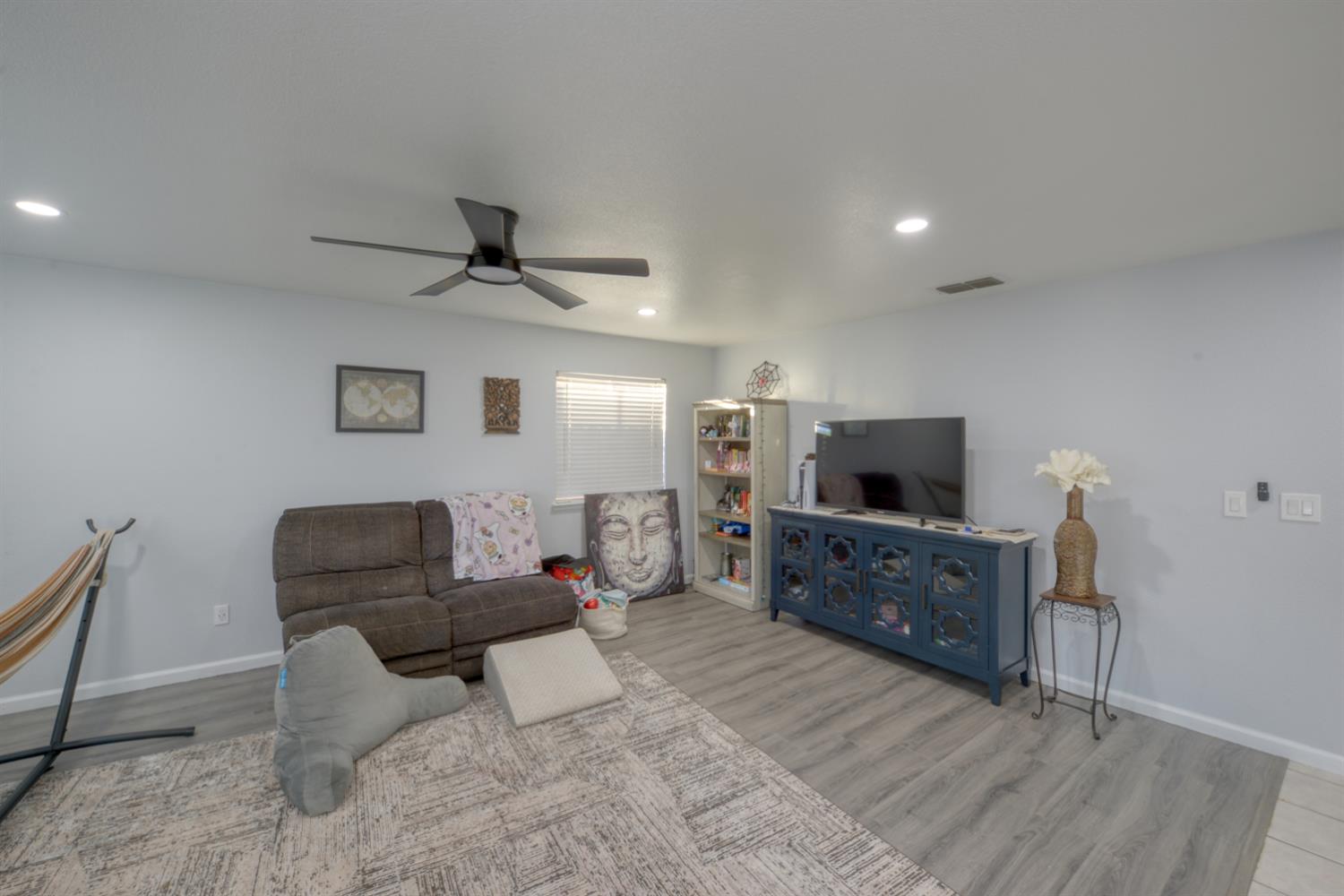 536 Red Robin Drive