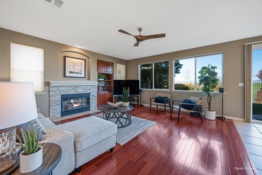 Photo of 1936 Wesley Drive, Folsom, CA 95630 (MLS # 226032643)