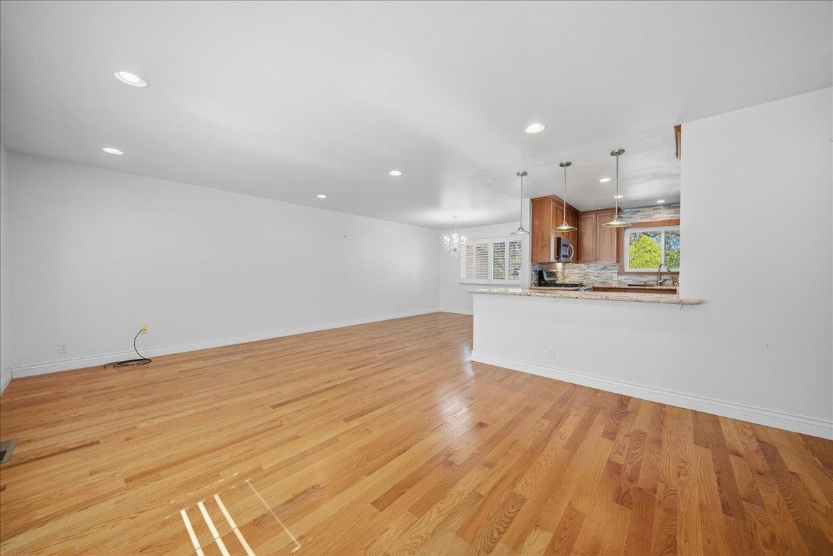 3038 Richardson Circle