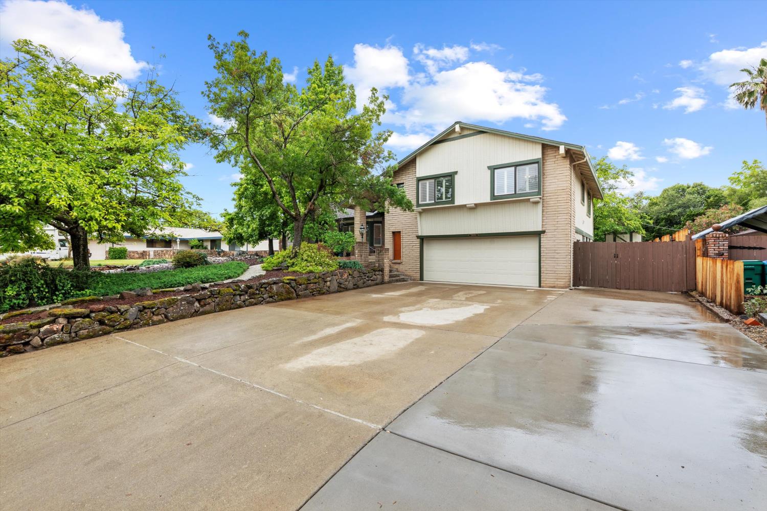 2572 Sterling Drive