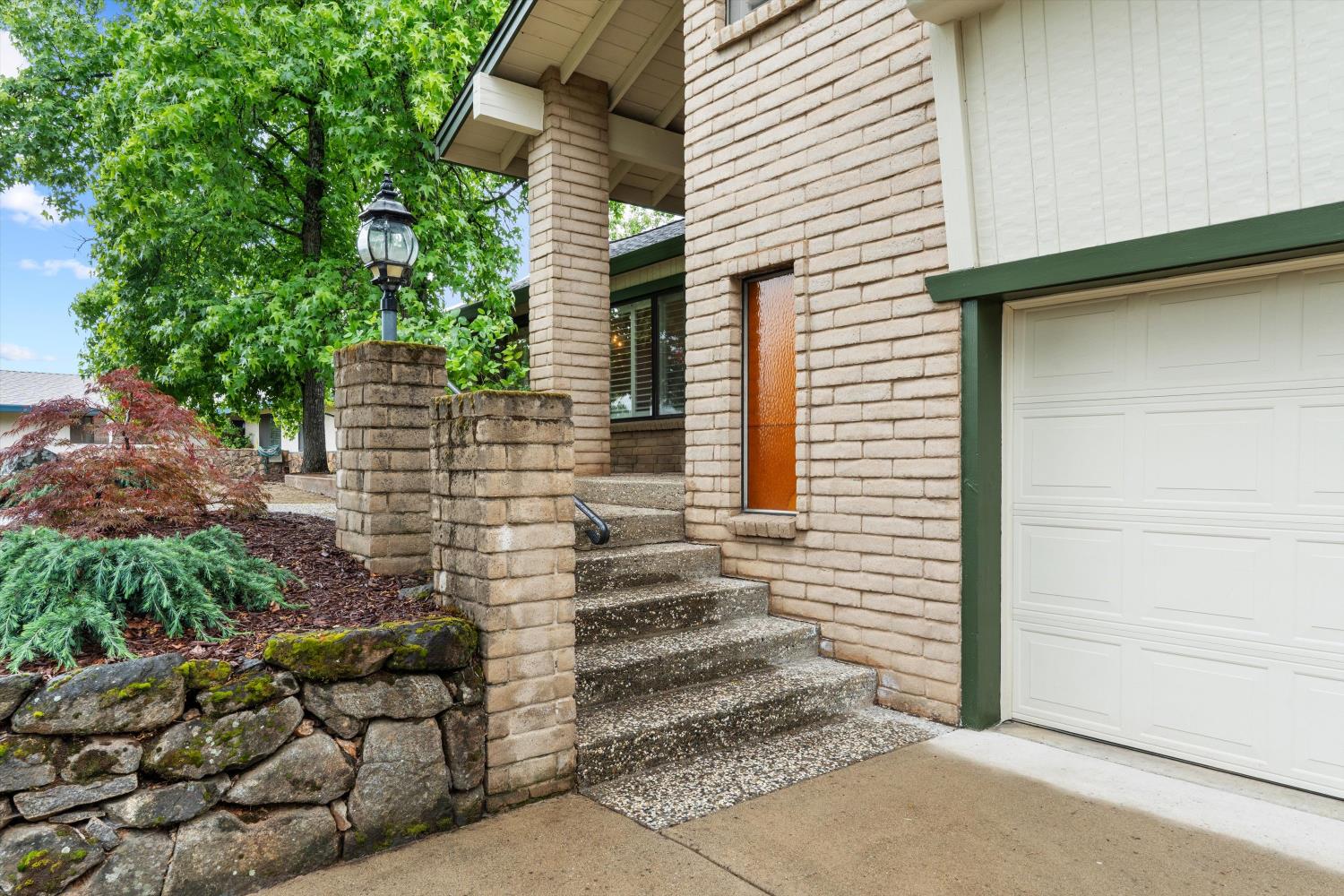 2572 Sterling Drive