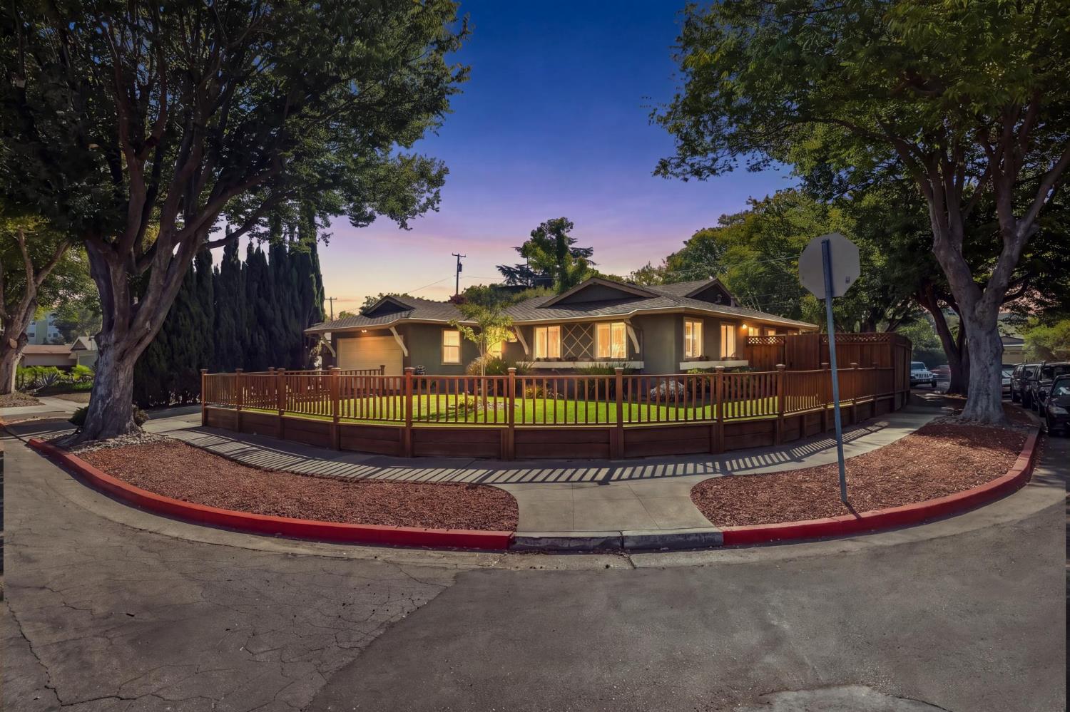 2432 Rinconada Drive