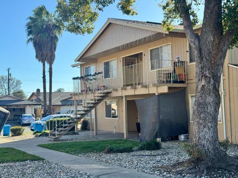 1513 Anneka Yuba City CA 95993