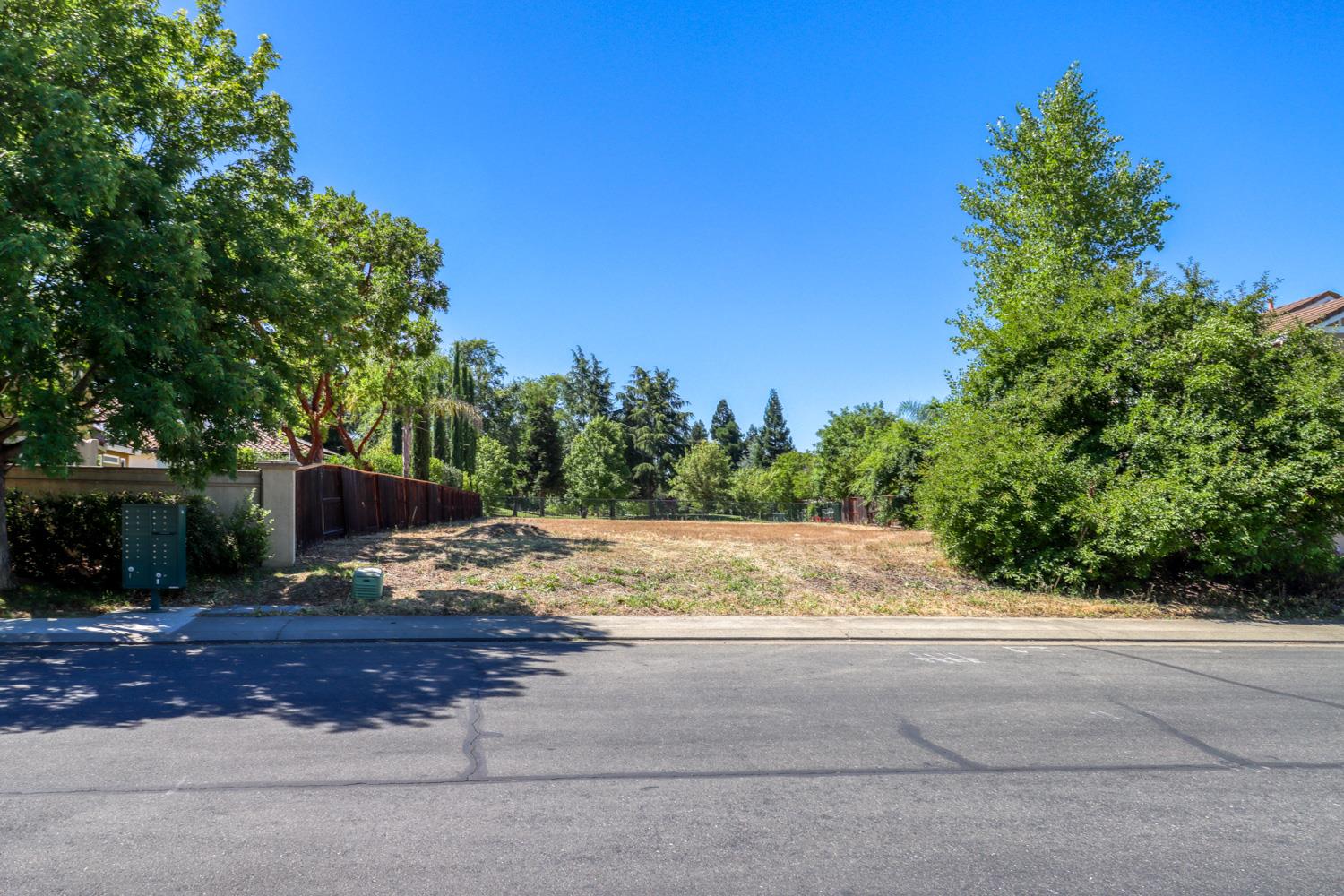 975 Fountain Drive