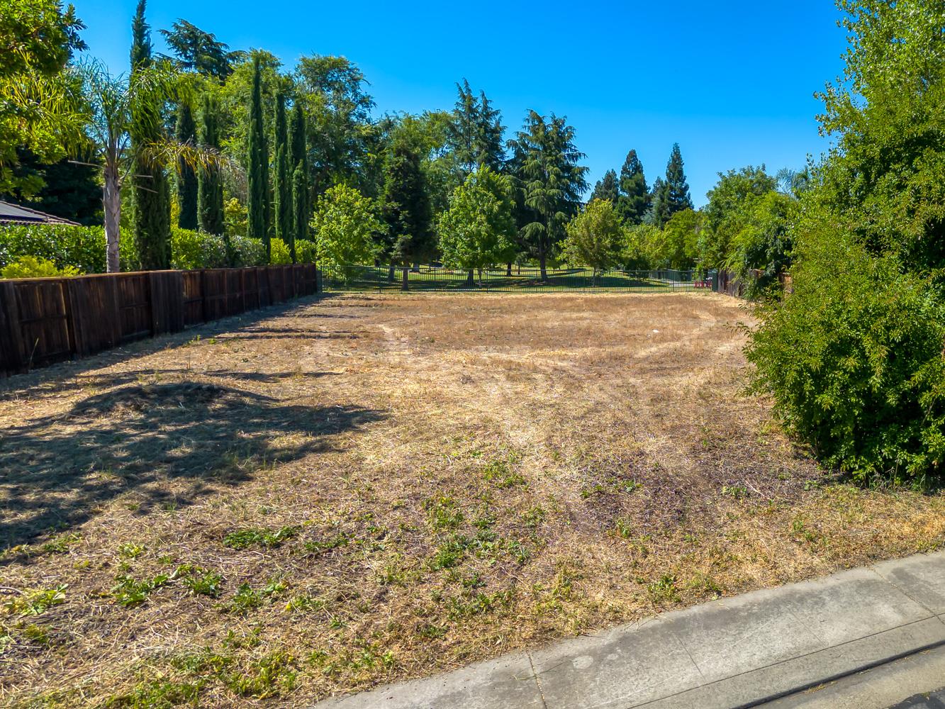 975 Fountain Drive