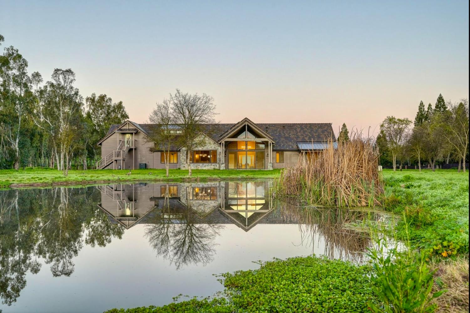 3595 Annabelle Avenue