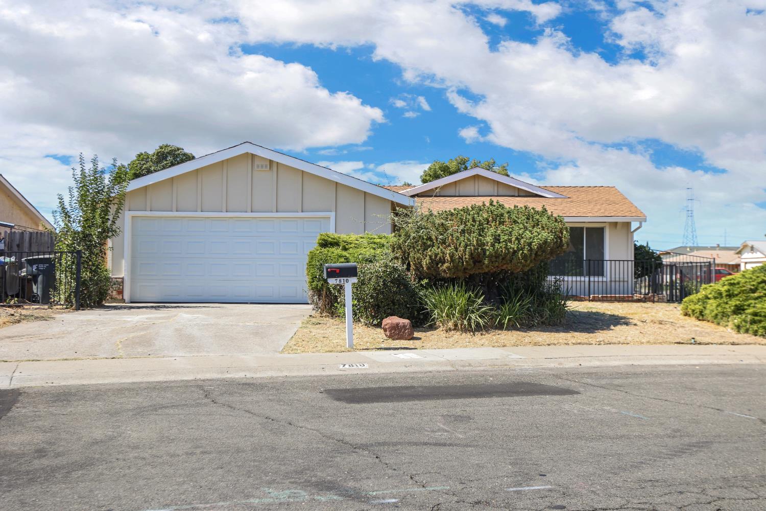 7810 Deer Meadow