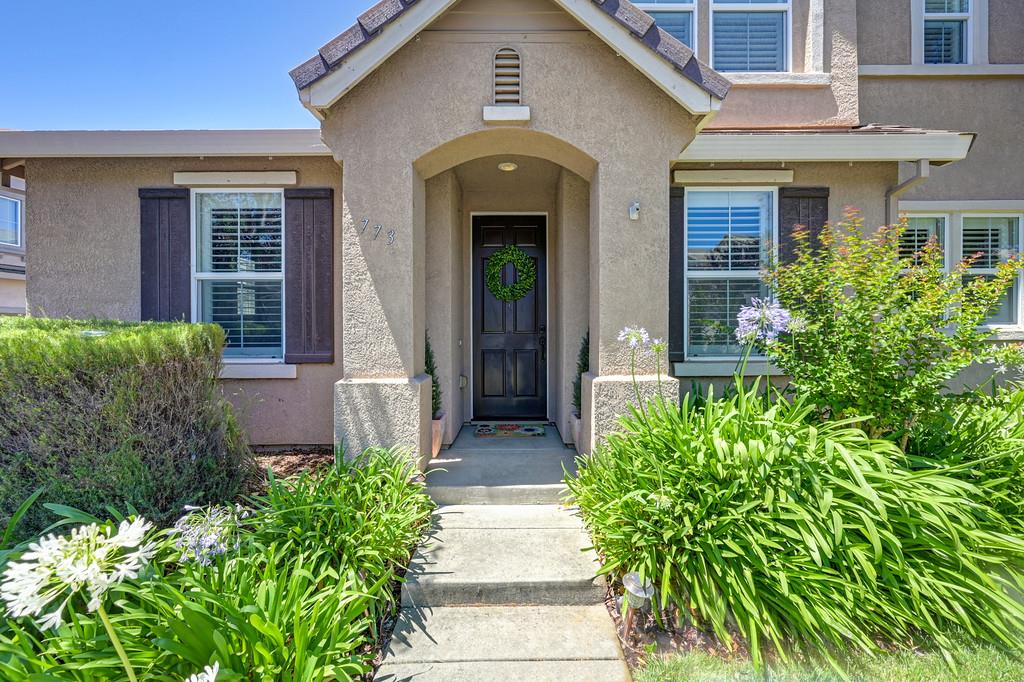 773 Courtyards Loop