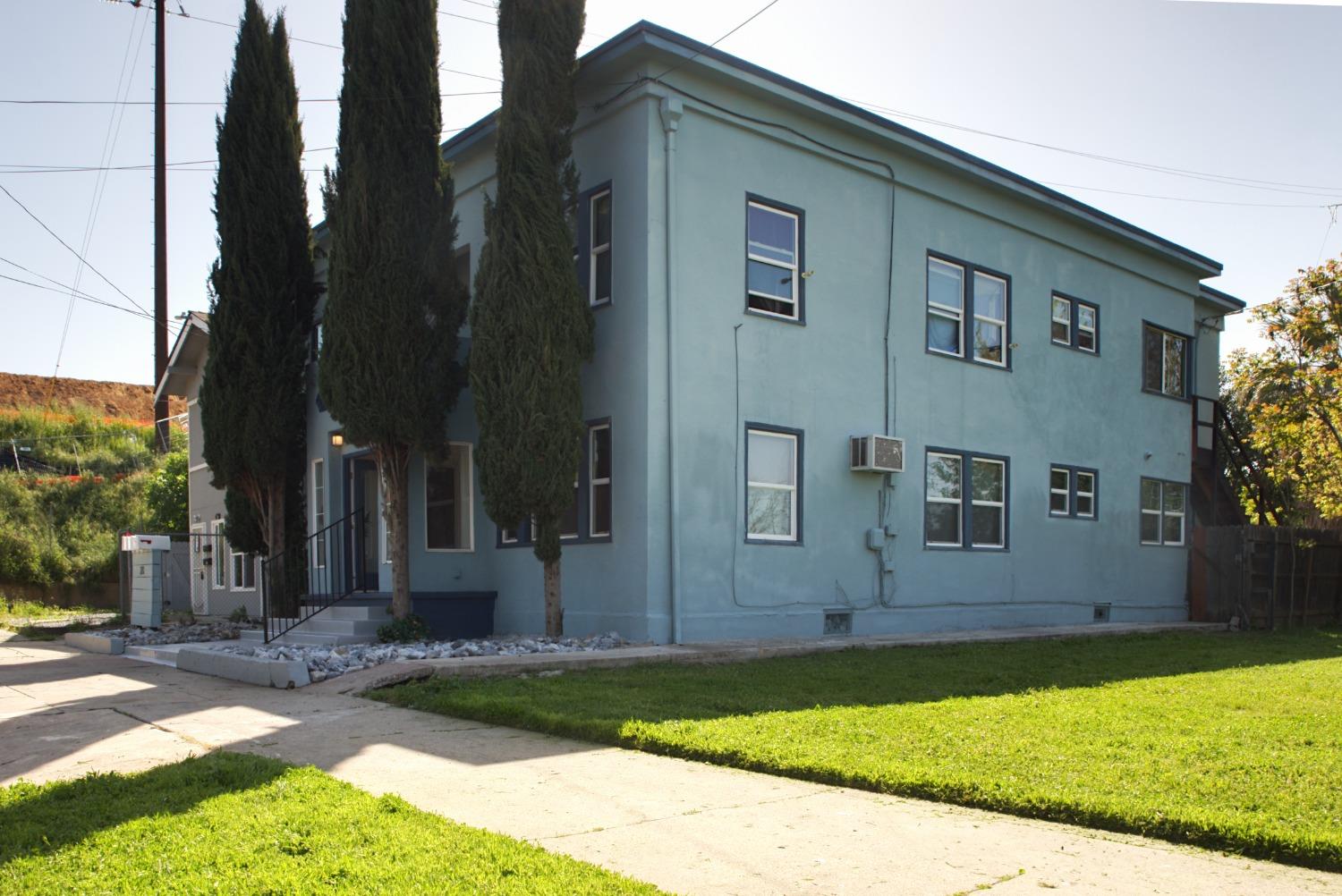 20 3rd Street