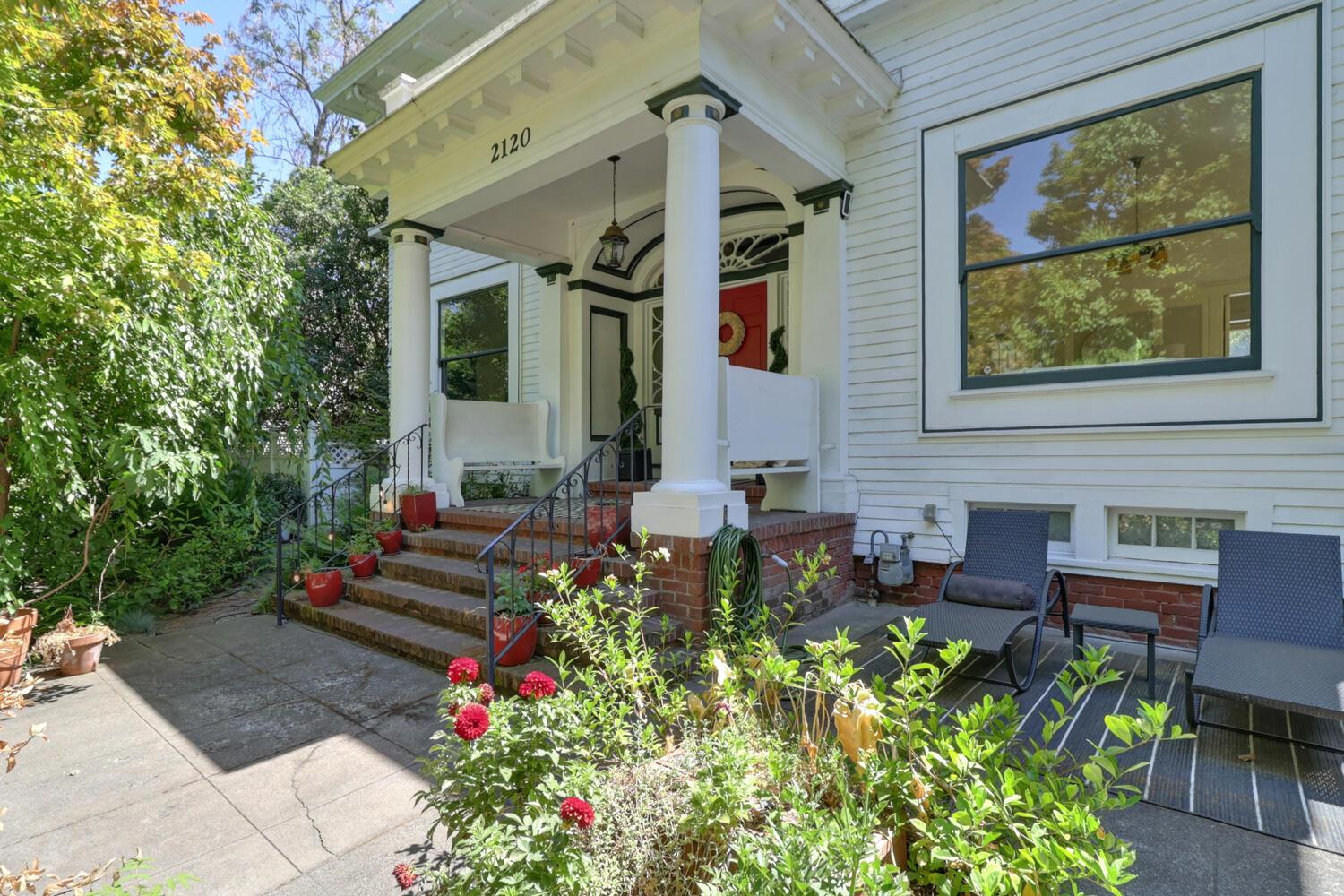 2120 G Street