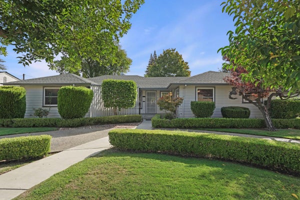 16 N CRESCENT AVE, LODI, CA 95240 - Image 48bfb69219c3cd1fc7696018f035446e/377265937