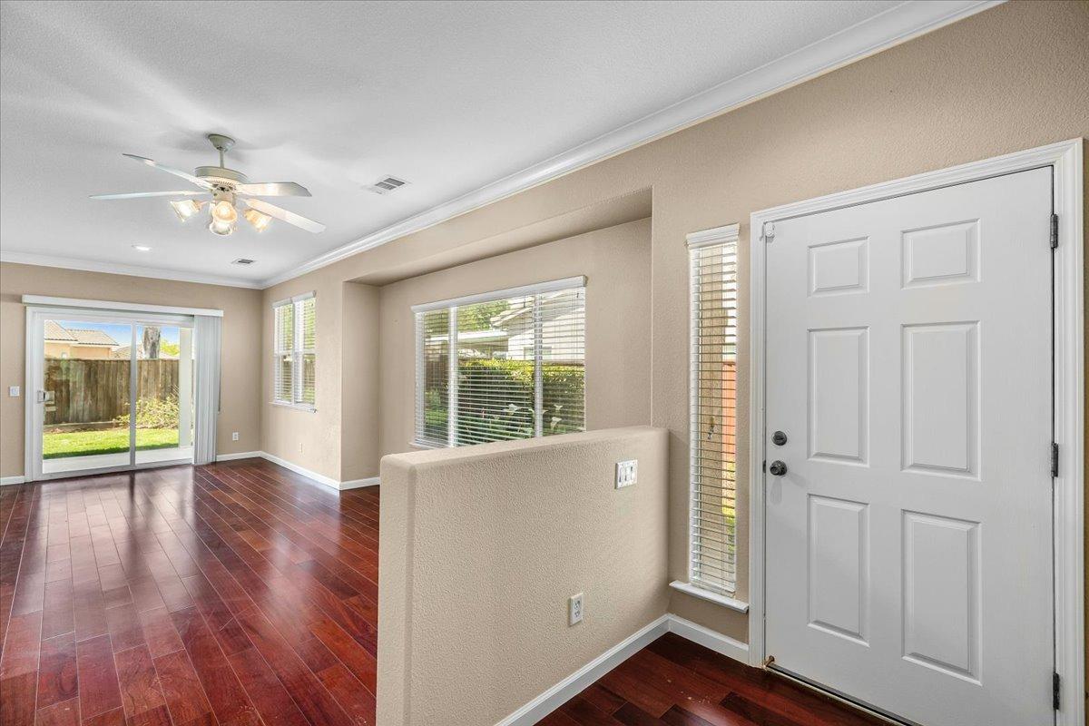 Los Banos, California 93635, United States, 3 Bedrooms Bedrooms, ,2 BathroomsBathrooms,Residential,Pending,107424