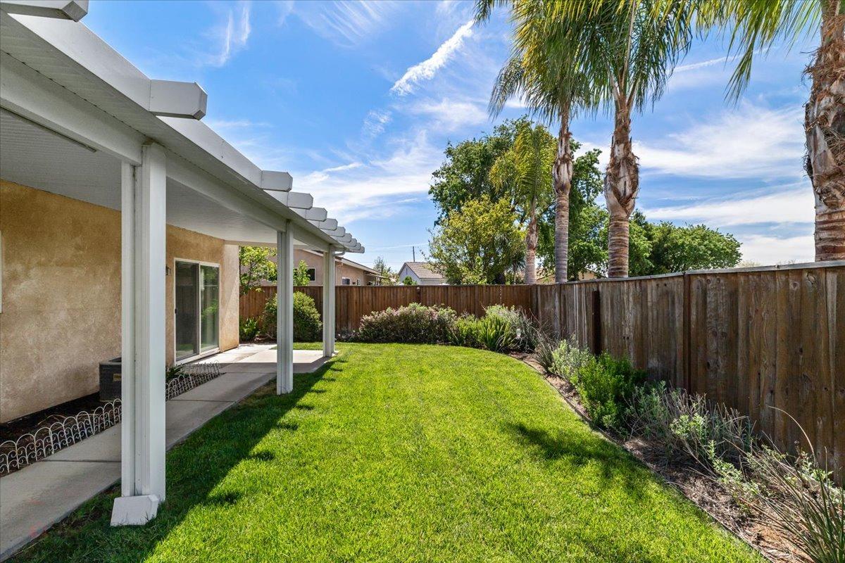 Los Banos, California 93635, United States, 3 Bedrooms Bedrooms, ,2 BathroomsBathrooms,Residential,Pending,107424