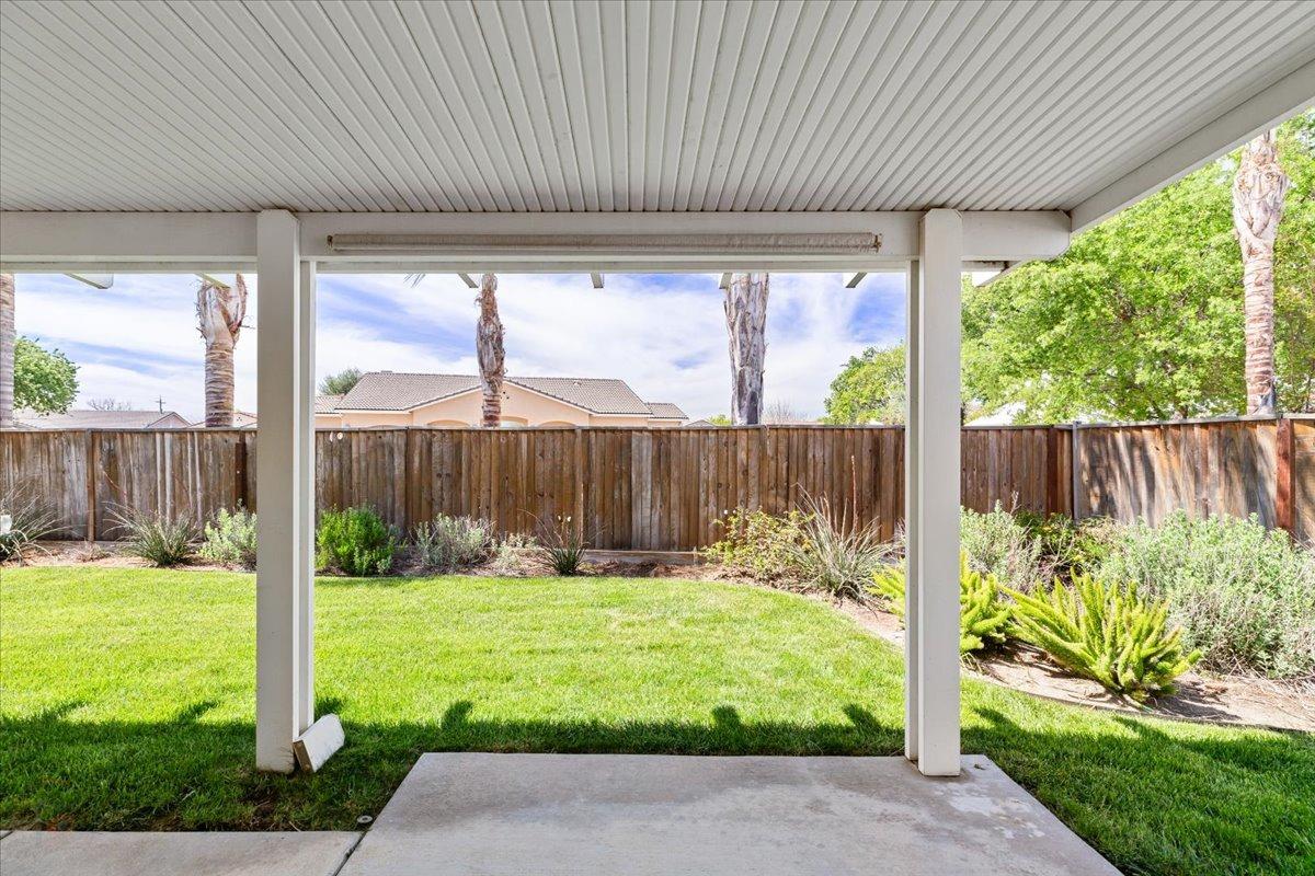 Los Banos, California 93635, United States, 3 Bedrooms Bedrooms, ,2 BathroomsBathrooms,Residential,Pending,107424