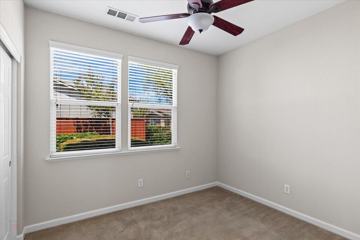 Los Banos, California 93635, United States, 3 Bedrooms Bedrooms, ,2 BathroomsBathrooms,Residential,Pending,107424