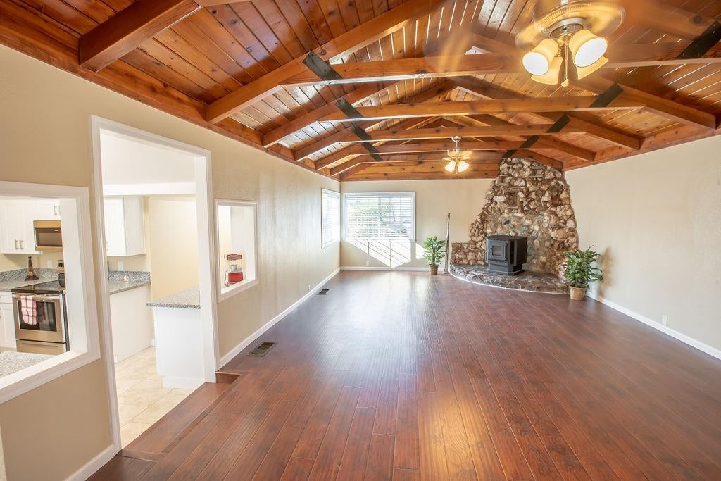 4555 Paradise Lane