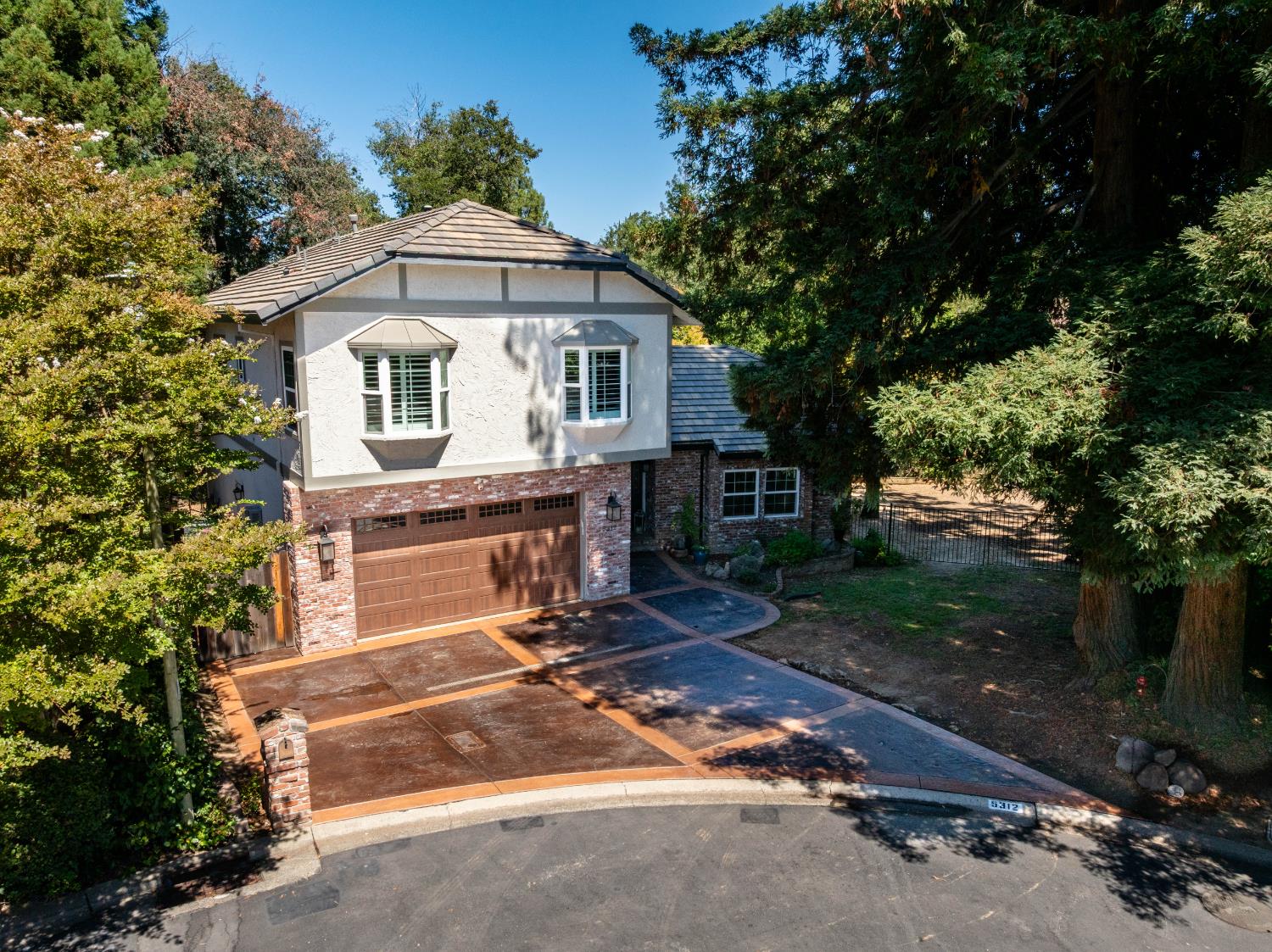 5312 Tall Oak Lane