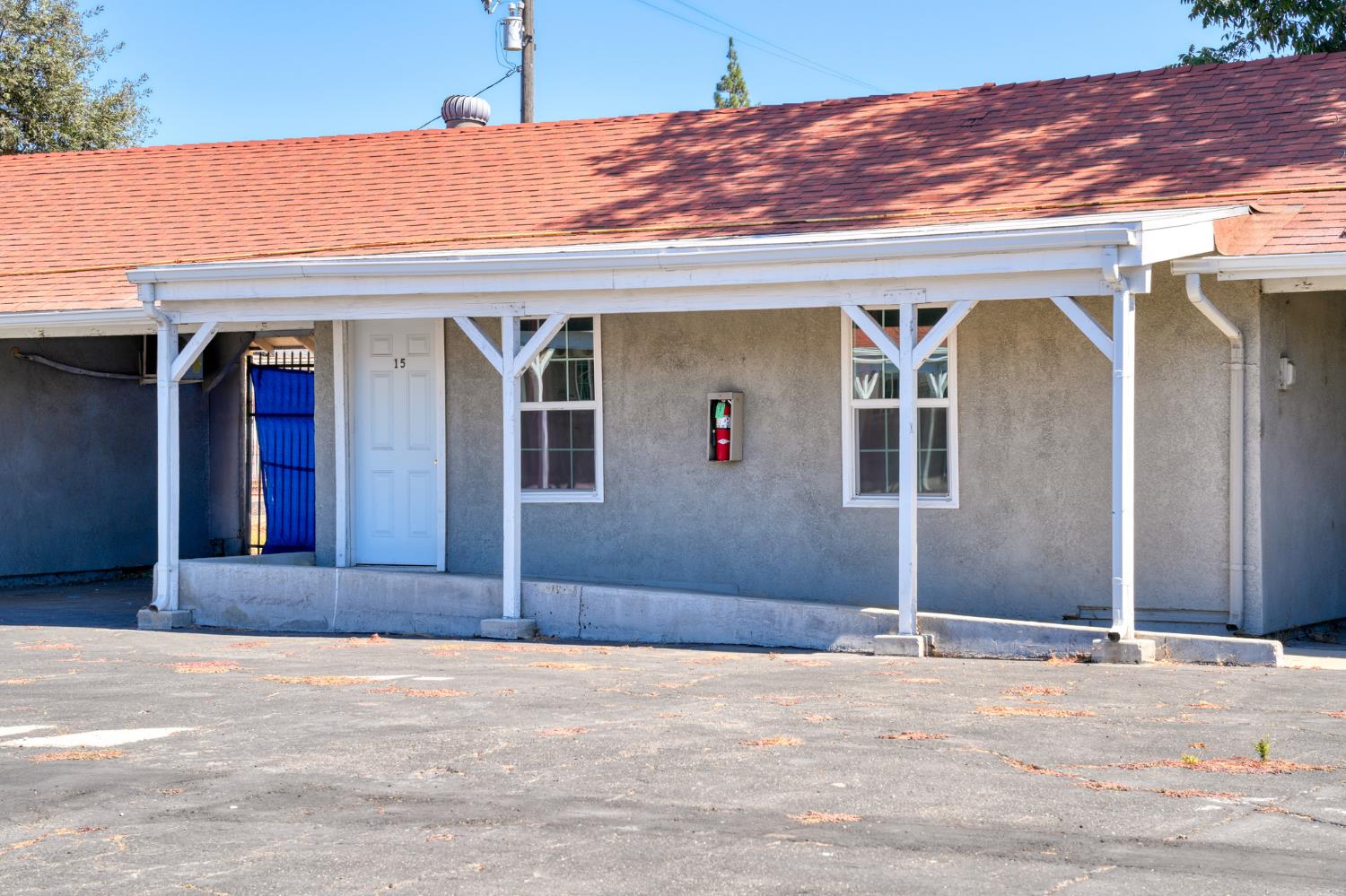 1506 S Mariposa Road