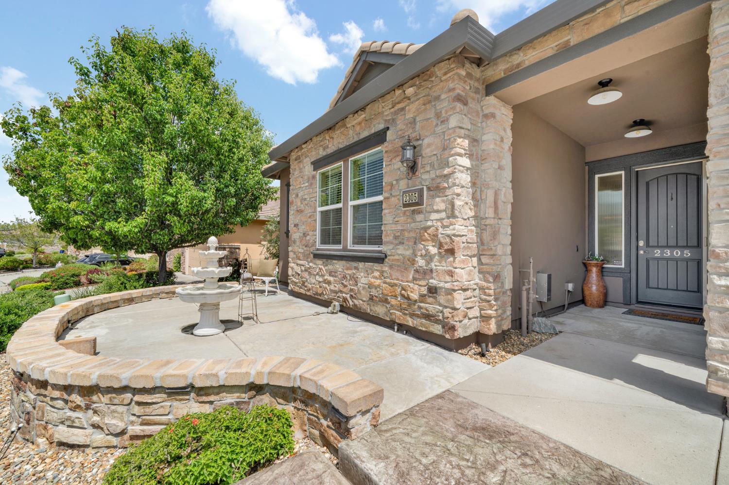 2305 Beamreach Court