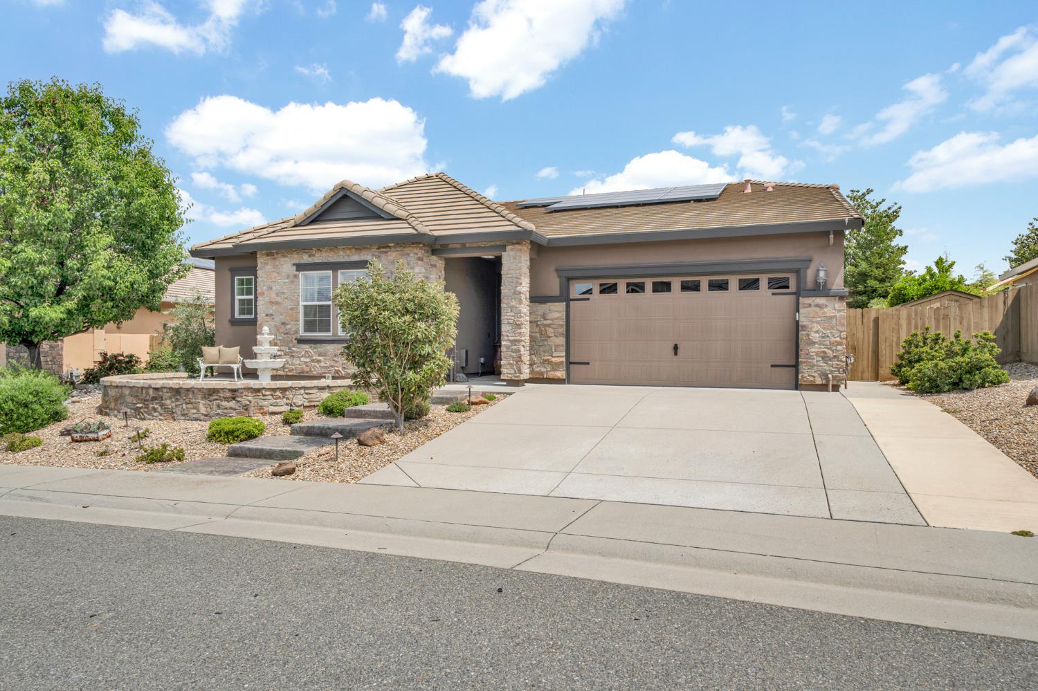 2305 Beamreach Court