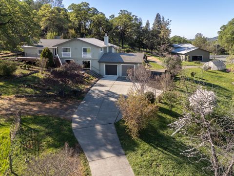 22801 Hidden Ranch Road Auburn CA 95602