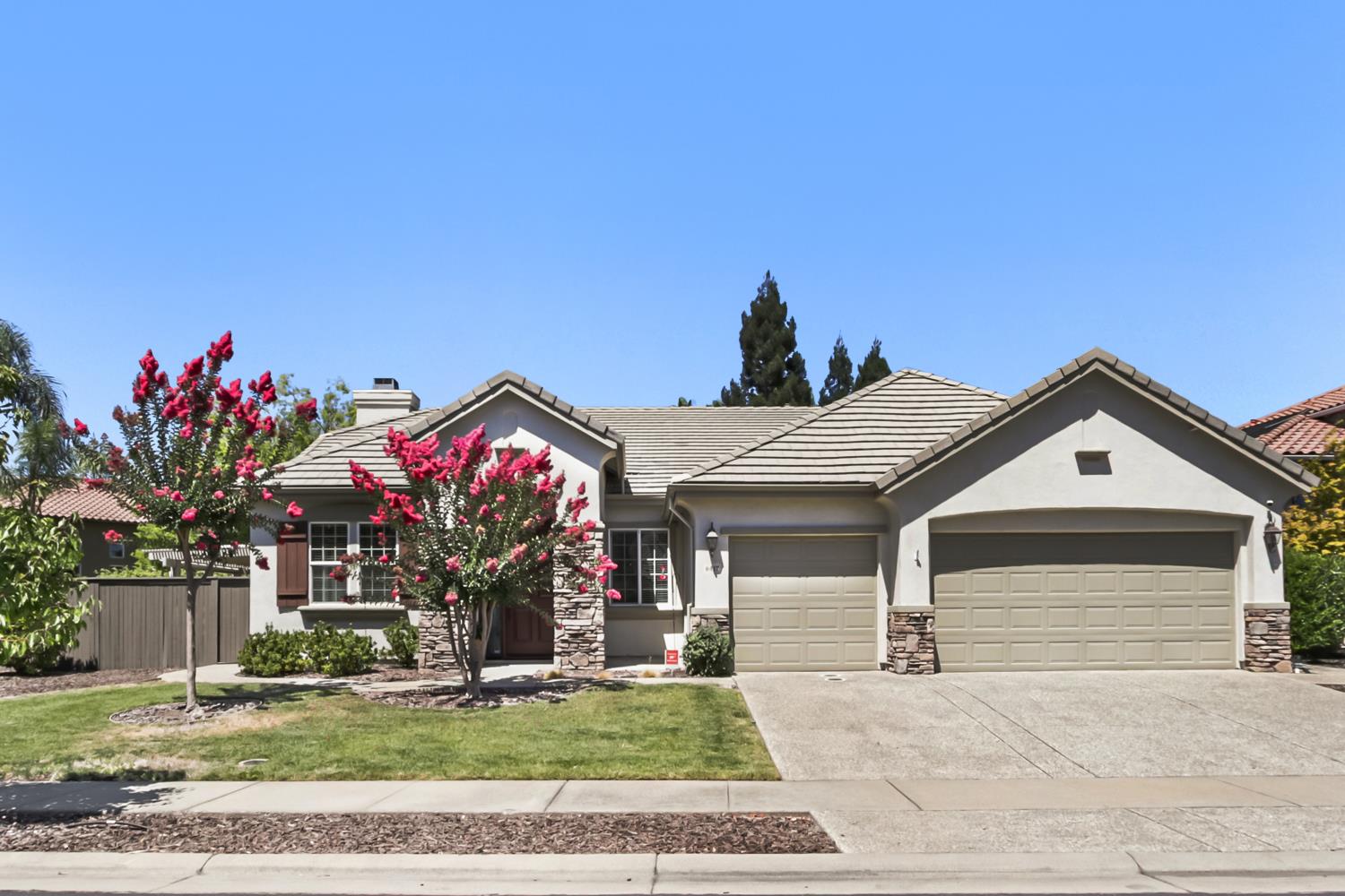 6417 Camellia Point Way