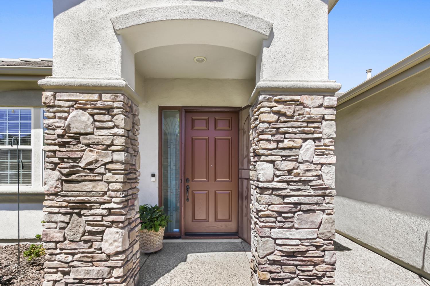 6417 Camellia Point Way