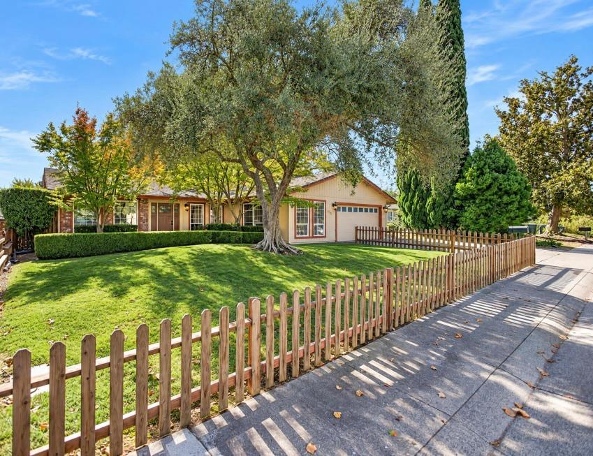 8412 Gaylor Way