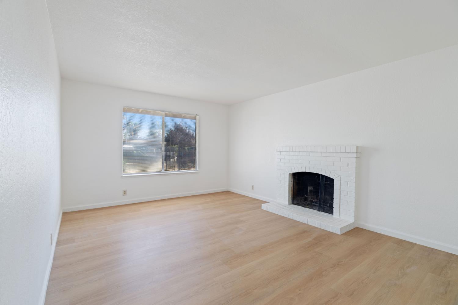 7905 Scottsdale Drive