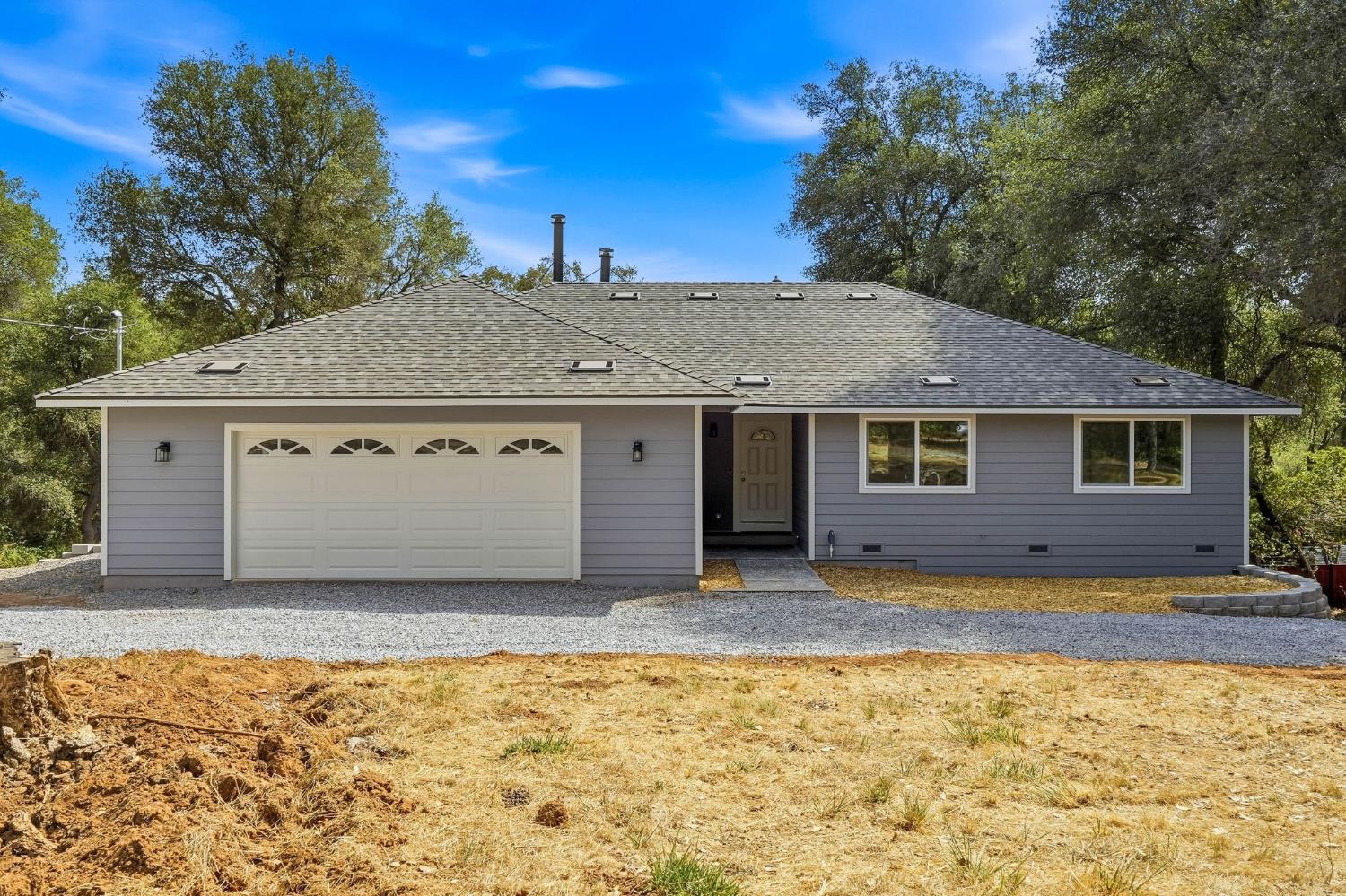 3245 Ray Circle