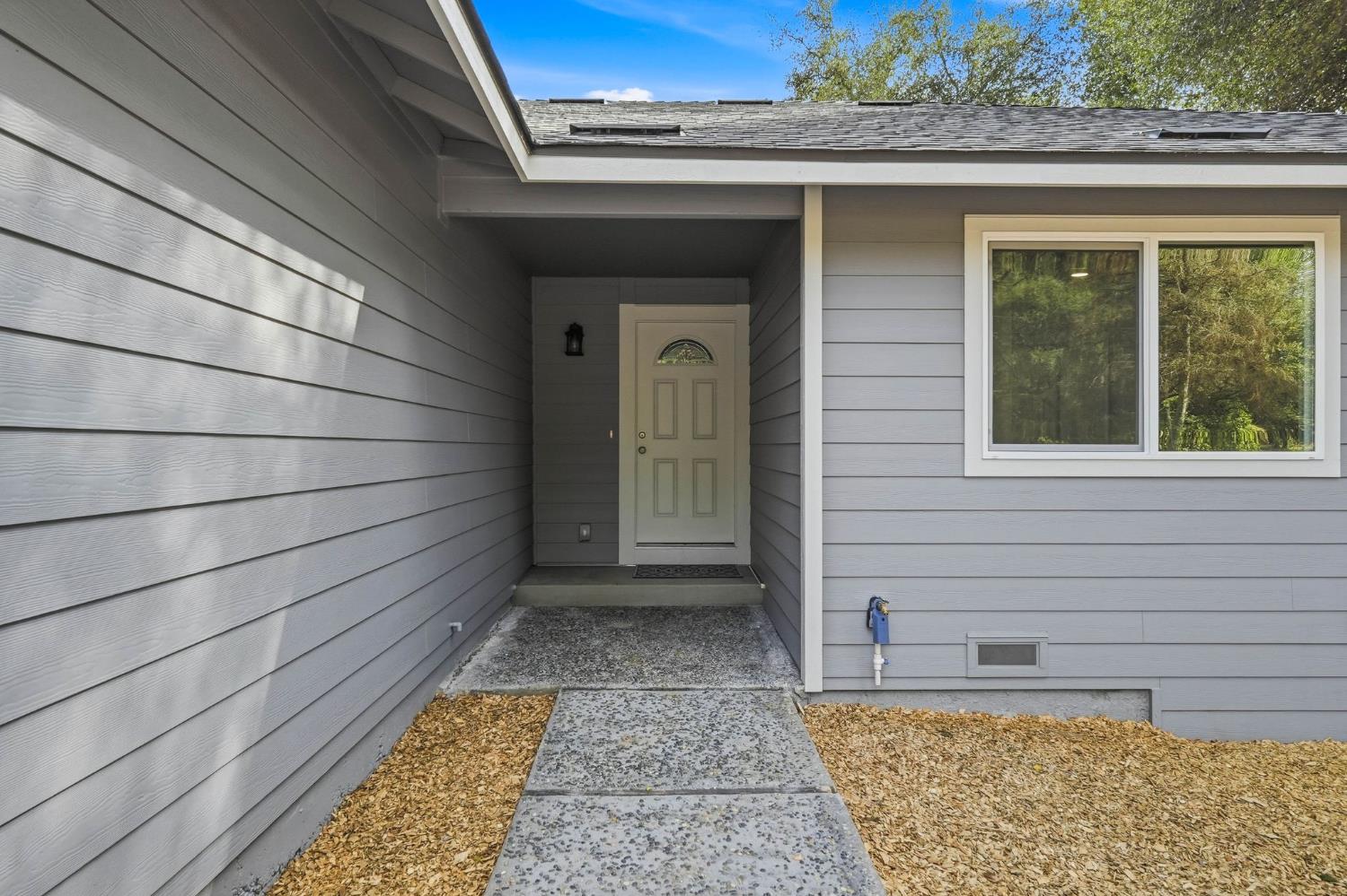 3245 Ray Circle