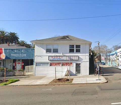 2018 16th Street Sacramento CA 95818