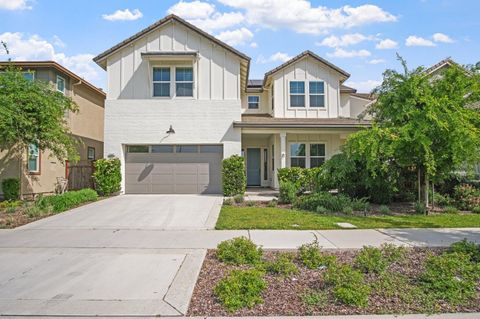 2267 Garden Farms Avenue Lathrop CA 95330