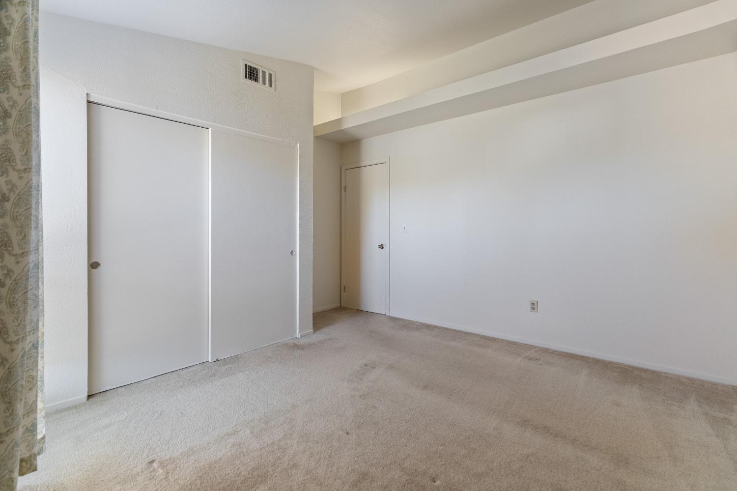 Stockton, California 95210, United States, 3 Bedrooms Bedrooms, ,2 BathroomsBathrooms,Residential,Pending,34516