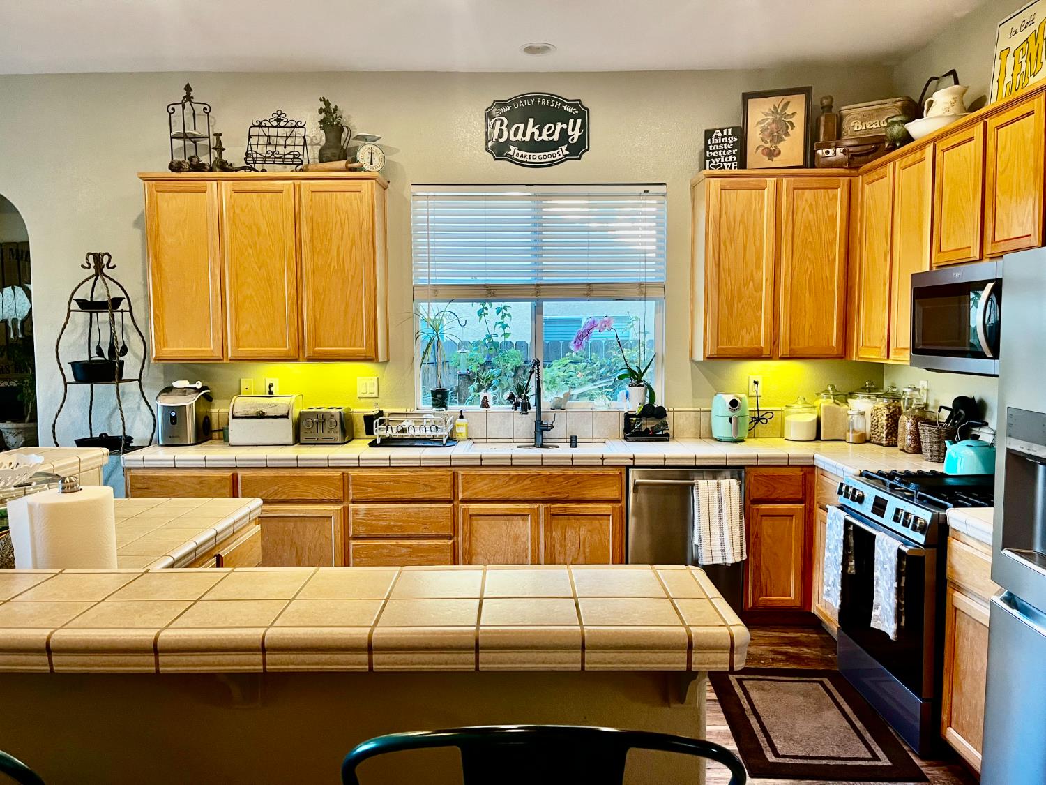4346 Lakebreeze Drive