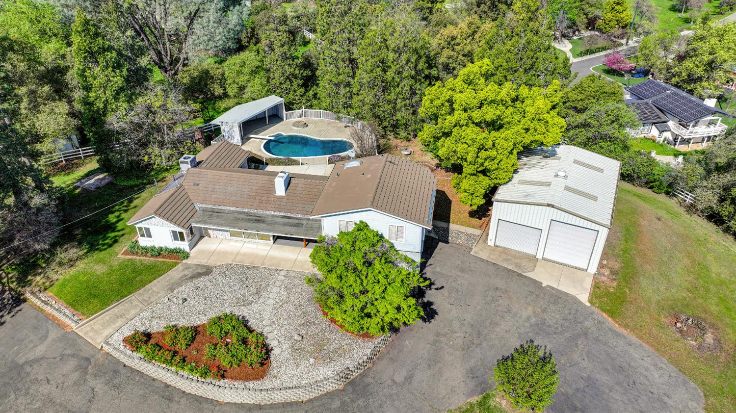 2540 Long Valley Drive