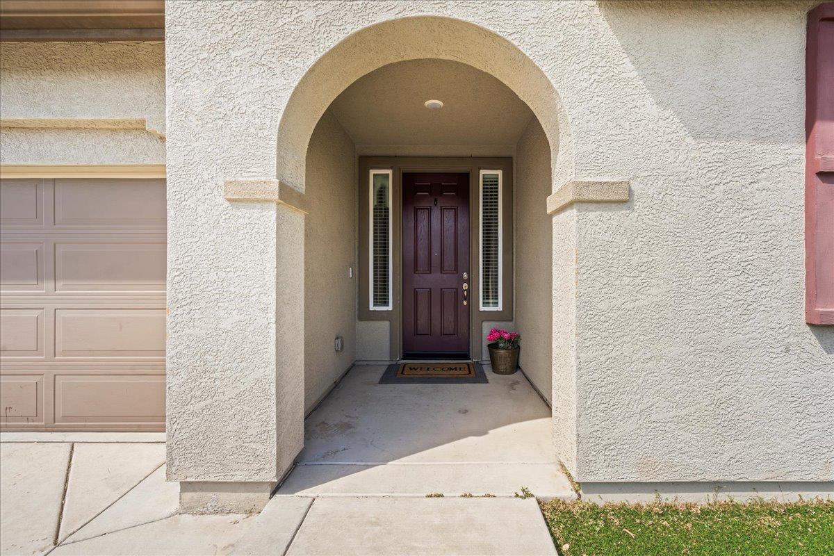 8683 Esperia Way
