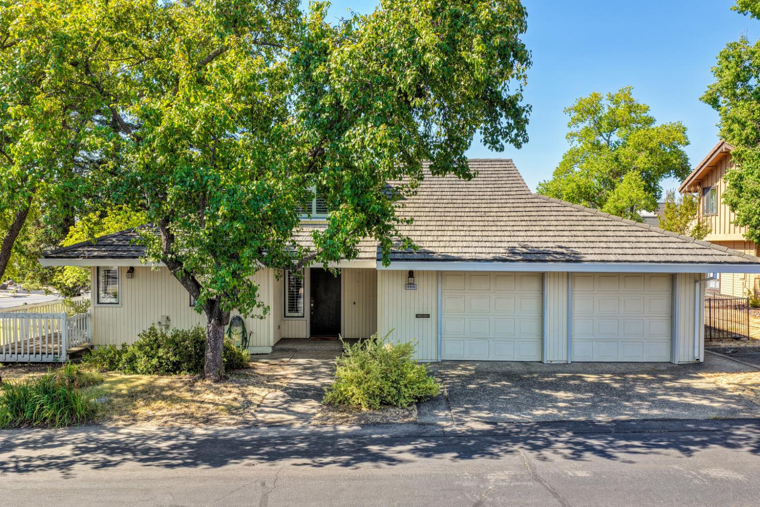 14891 Lago Drive